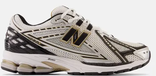 ▲New Balance 1906R因為韓星IU等人穿著代言的關係,也成為熱門鞋款。(圖/翻攝New Balance官網) ▲New Balance 1906R因為韓星IU等人穿著代言的關係,也成為熱門鞋款。(圖/翻攝New Balance官網)