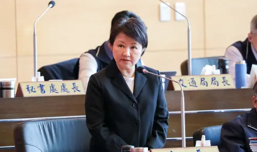 影/江和樹轟「老變態帶大變態進校園」 盧秀燕:不排除提高標準