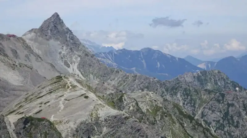 ▲一名台灣男子在攀登飛驒山脈槍岳時失聯。（圖／翻攝自飛驒高山觀光公式官網）