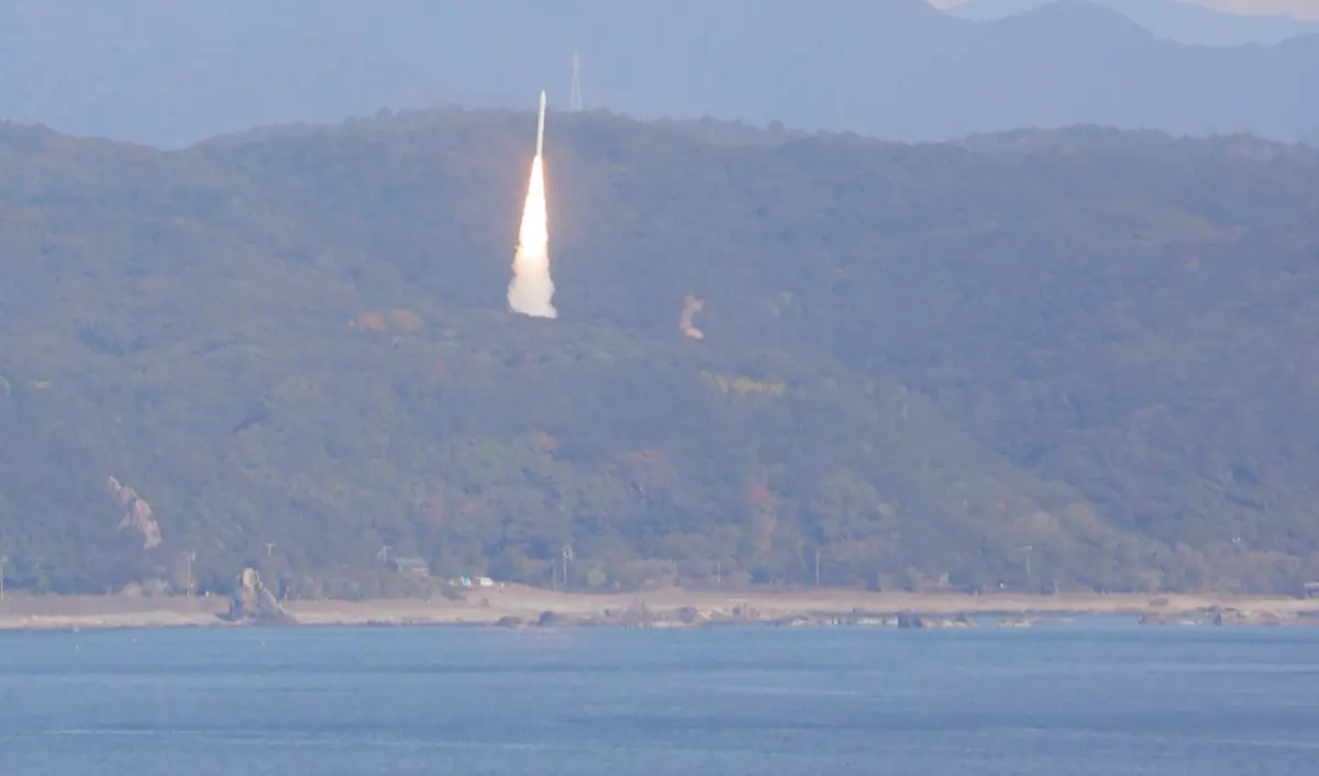 ▲日本太空新創公司SPACE ONE開發的小型火箭KAIROS2號機，18日上午從日本和歌山縣的發射場發射升空後出狀況，發射失敗，上頭搭載有台灣國家太空中心衛星。（圖／美聯社／達志影像）
