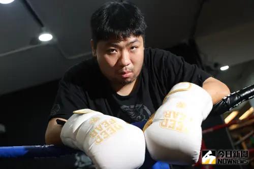 拳上倒數2日開打！統神「暴瘦33kg」明將過磅　粉絲嗨喊：金城武
