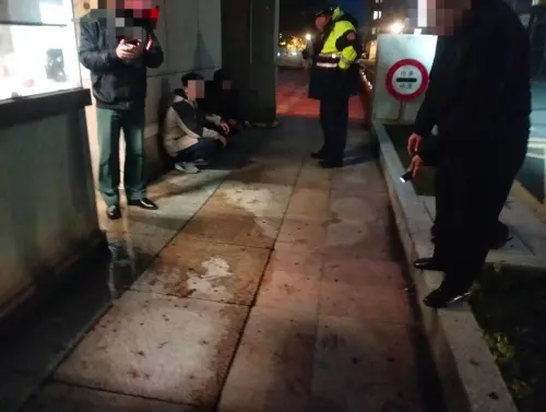 昨(18)日下午5時許,醒吾科大一名卓姓學生持刀攻擊文大劉姓男學生,雙方衝突原因疑似因為感情糾紛,砍人的卓姓男大生被依殺人未遂罪,帶回警局偵訊。(圖/警方提供) ▲昨(18)日下午5時許,醒吾科大一名卓姓學生持刀攻擊文大劉姓男學生,雙方衝突原因疑似因為感情糾紛,砍人的卓姓男大生被依殺人未遂罪,帶回警局偵訊。(圖/警方提供)