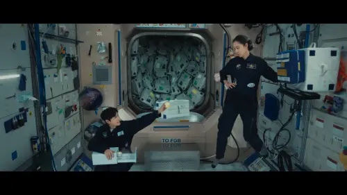 ▲▼《問問星星吧》中,李敏鎬、孔曉振原本互看不順眼。(圖/Netflix) ▲▼《問問星星吧》中,李敏鎬、孔曉振原本互看不順眼。(圖/Netflix)