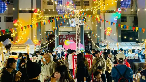 ▲聖誕市集將於12月20日至23日於屏東公園田徑場前廣場登場。（圖／屏東縣府提供）