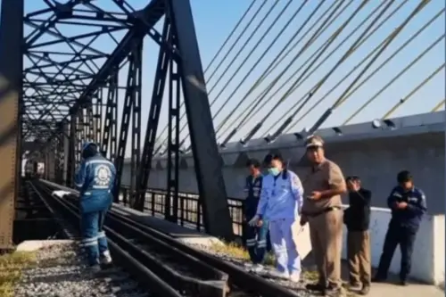 太瘋短影音！泰國老師自拍被火車撞死　生前被拖行300公尺
