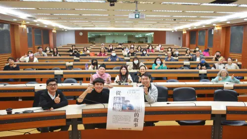 ▲金鐘編劇杜政哲現身高雄科技大學創新設計學院，帶來一場別具一格的對談式演講。（圖／高科大創新設計學院提供）