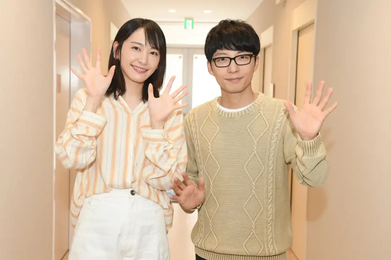 ▲新垣結衣跟星野源(右)合作《月薪嬌妻》假戲真做,2021年結婚。(圖/月薪嬌妻X)