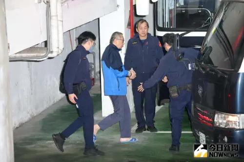 柯文哲寄信辭黨主席 律師揭2法律動機:盼起訴後不被接押