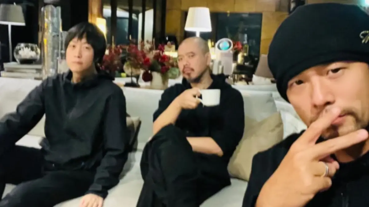 ▲周杰倫（右）再次發出與阿信（左）的自拍，笑說：「這次阿信媽媽應該可以認出來了吧！」（圖／周杰倫IG）