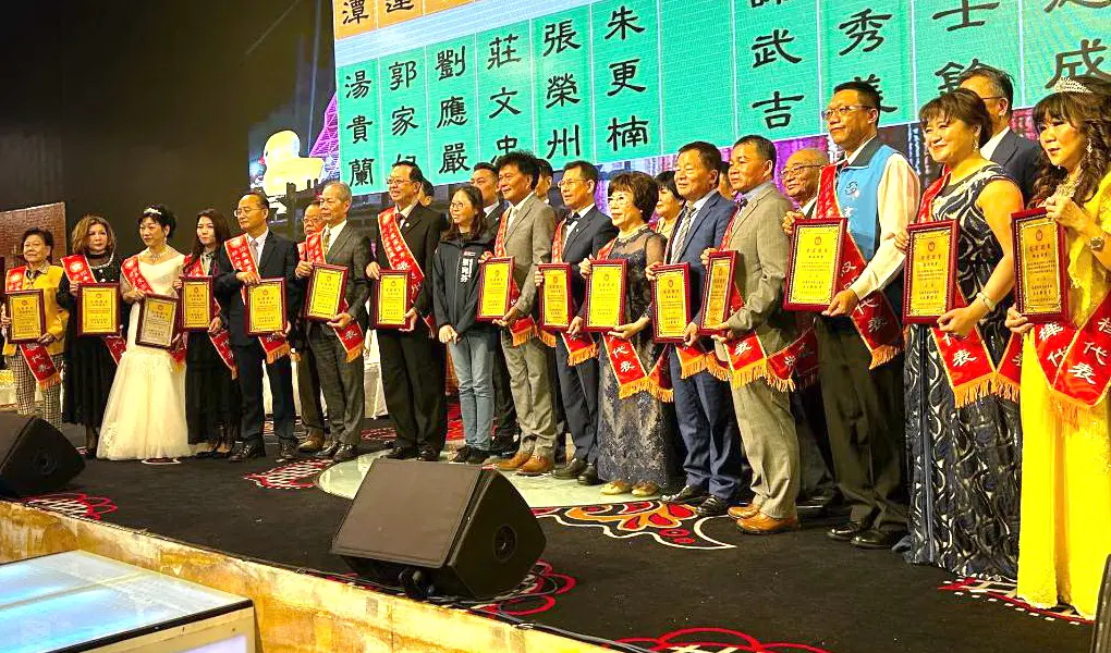 ▲高雄市表揚好人好事運動協會舉辦好人好事聚焦高雄頒獎表揚典禮。(圖／記者黃守作攝，2024.12.21)