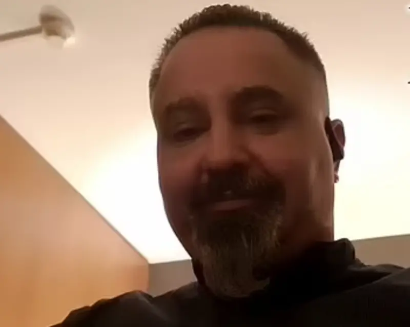 ▲50歲的沙烏地阿拉伯裔醫生阿卜杜勒莫森，20日在德國馬格德堡市一處熱鬧的耶誕市集，駕車衝撞人群，導致5人死亡、上百人受傷。（圖／翻攝自每日郵報）