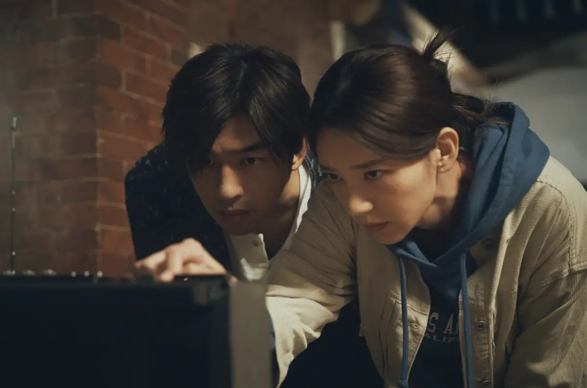 ▲庹宗華在《不如海邊吹吹風》中跟郭雪芙道歉，當年他和郭雪芙父母一起遭遇船難，卻只有他獨活，相當自責。（圖／大川大立）