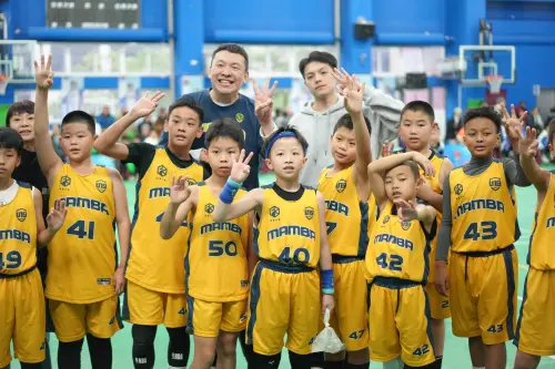 籃球/Mamba挑戰校隊奪季軍 TPBL球星呂政儒場邊低調替兒加油