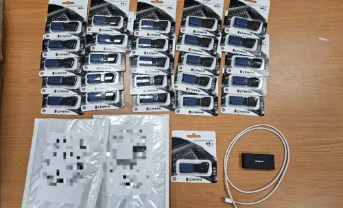 網拍業者於知名網拍平台上,刊登販售大量盜版電腦程式著作及音樂著作,其中包含「三國群英傳」、「天堂」等近百款遊戲軟體。(圖/翻攝畫面) ▲網拍業者於知名網拍平台上,刊登販售大量盜版電腦程式著作及音樂著作,其中包含「三國群英傳」、「天堂」等近百款遊戲軟體。(圖/翻攝畫面)