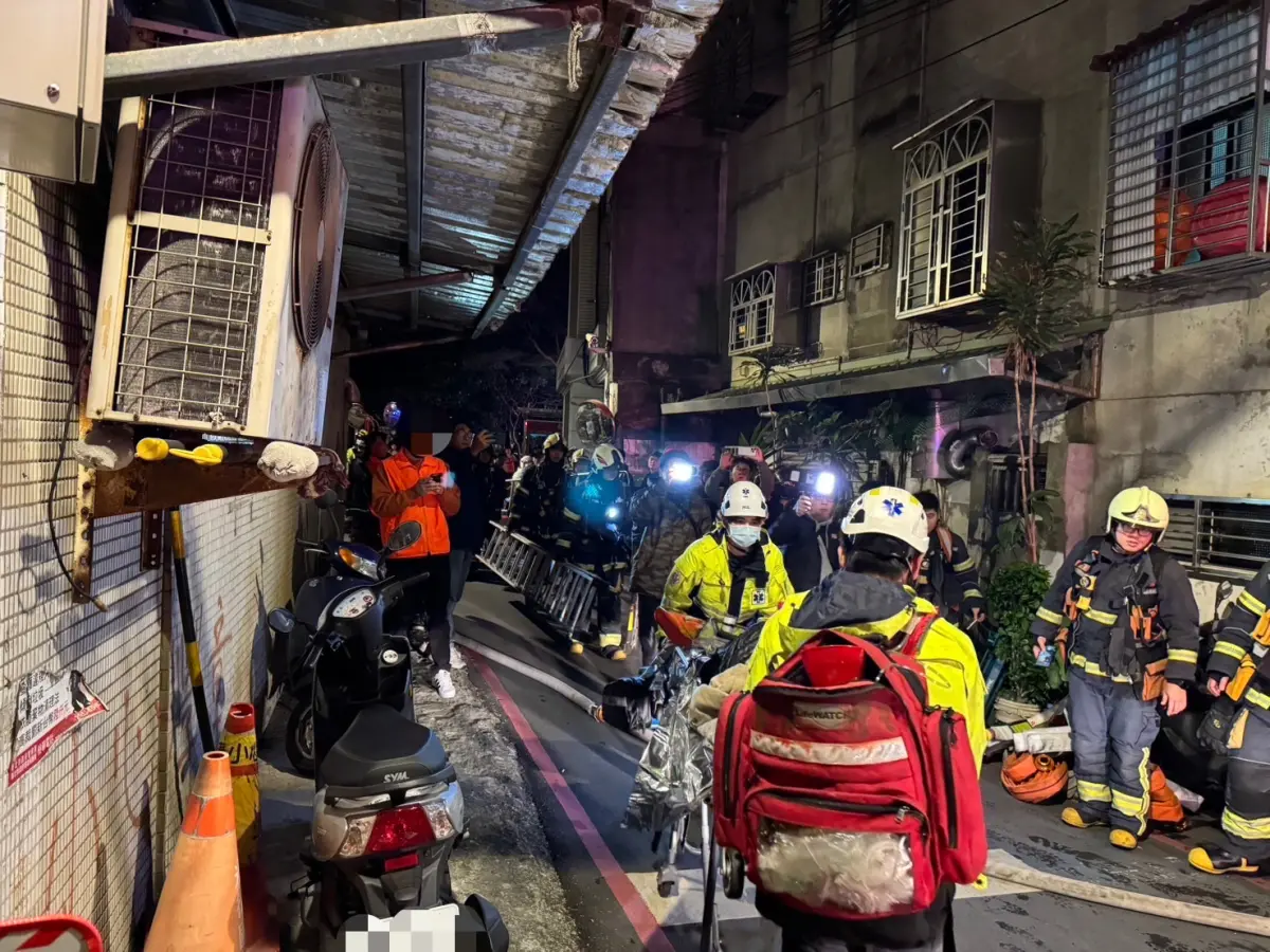 ▲新北市板橋許姓男子疑似因為不滿母親管教太嚴，心生怨懟點火縱火，目前被警方依涉嫌放火燒燬住宅及殺人未遂罪嫌遭檢方聲押。（圖／警方提供）