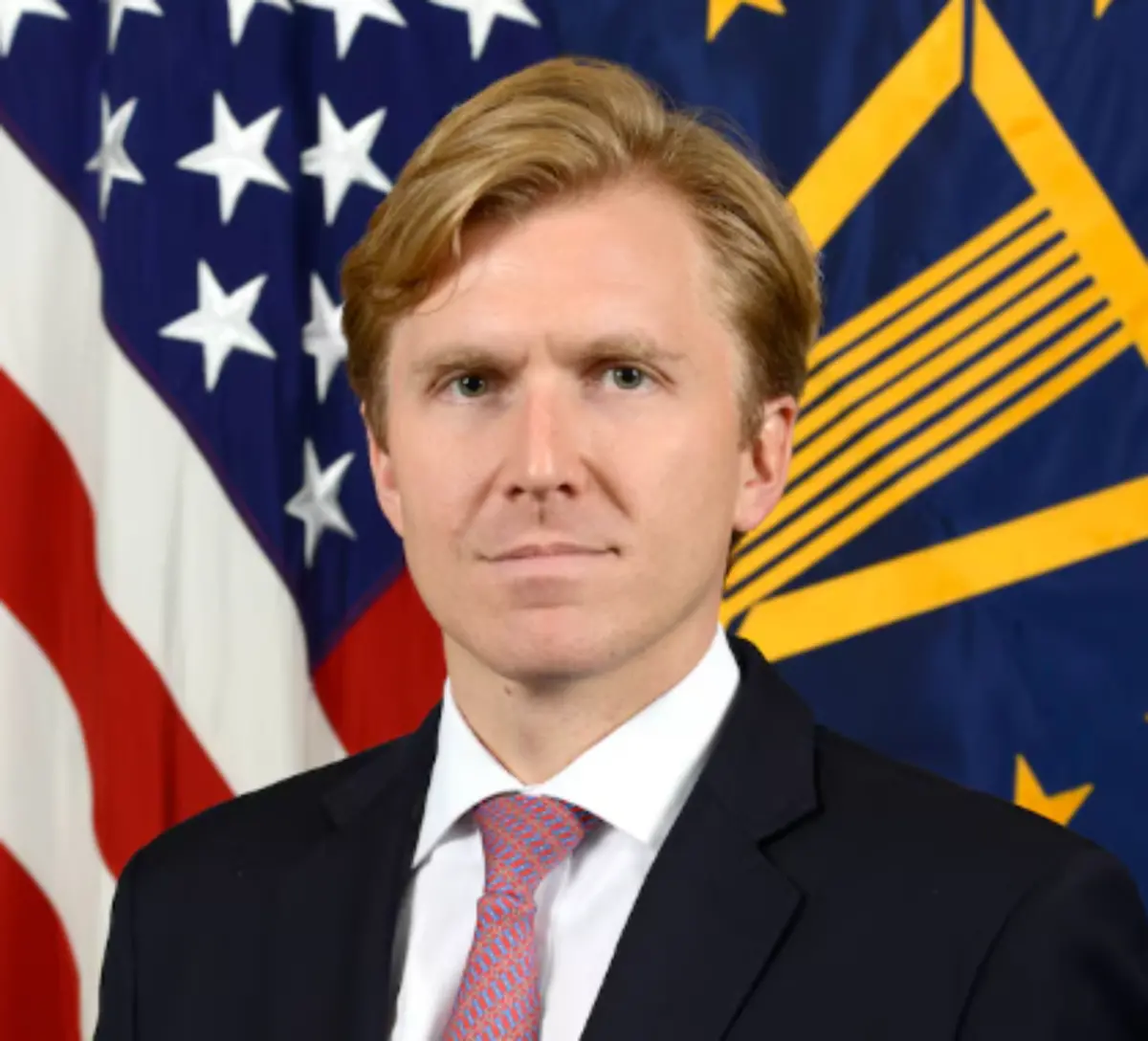 ▲美國候任總統川普，提名柯伯吉（Elbridge Colby，圖）出任負責國安和國防政策事務的國防政策次長一職。（圖／翻攝自美國國防部官網）