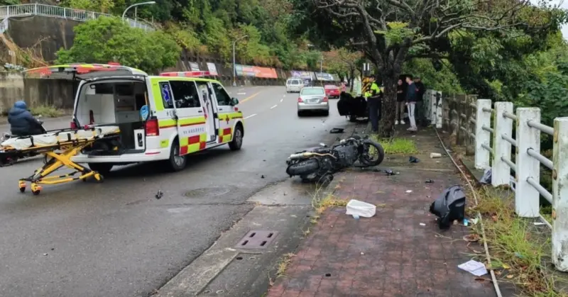 ▲台中市一名楊姓女子）騎車行經北屯區東山路時，與對向沈男駕駛的BMW發生碰撞，導致楊女當場墜落6米深的邊坡，緊急送醫不治。（圖／翻攝畫面）