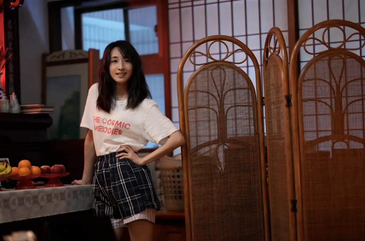 ▲柯佳嬿在《童話故事下集》中飾演厭世人妻，常常語出驚人爆粗口，和劉以豪還有激情床戲。（圖／Netflix提供）