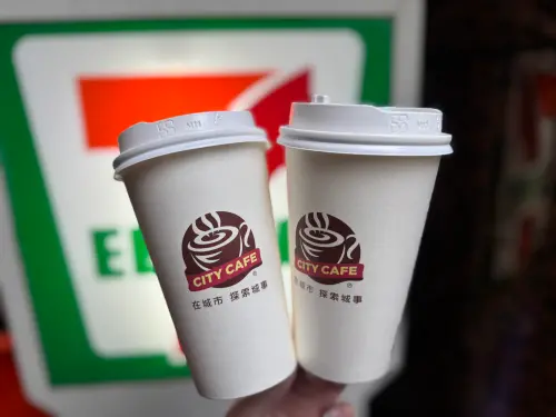 五六日咖啡優惠!7-11熱卡布、珍珠歐蕾買一送一 全家奶昔買1送1
