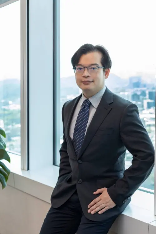 ▲樺銳綠電提供的綠色能源以太陽能為主，董事長陳建宏表示，未來將提供多元化的綠電合作方案，幫助企業達成減碳目標，並符合RE-100的承諾。（圖／樺銳綠電提供）