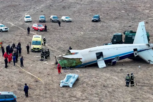 亞塞拜然航空墜機案情大逆轉？外媒驚天爆：俄羅斯防空飛彈造成
