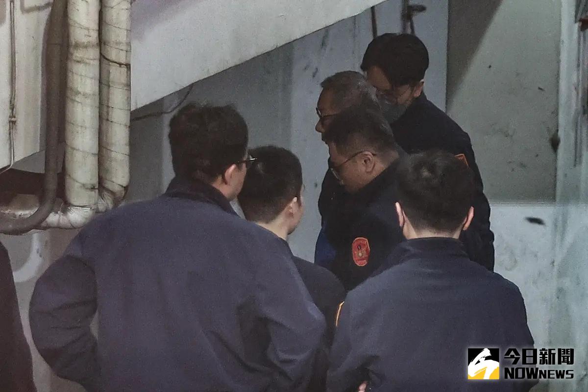 ▲台北市前市長柯文哲涉圖利京華城容積、政治獻金假帳等案遭羈押，昨天北檢將起訴偵結。圖／記者葉政勳攝 , 2024.12.26）