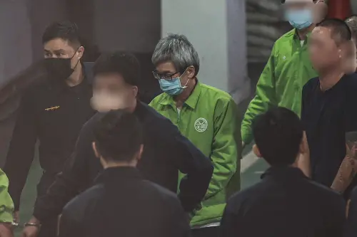 囚車押抵北檢!李文宗穿綠衣上銬畫面曝 應曉薇、彭振聲神情沉重