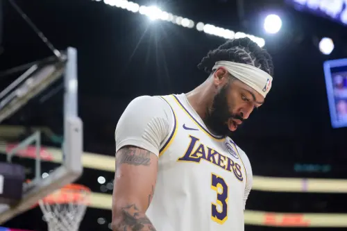 NBA內幕：AD 10分鐘傷退！湖人醞釀重磅交易　美媒警告：風險很大

