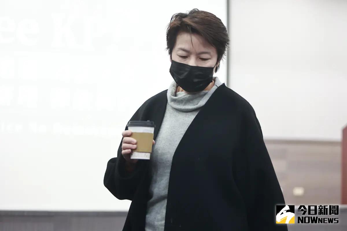 ▲黃珊珊還原柯文哲在2023年11月3日傳訊的內容起因。（圖／記者葉政勳攝）