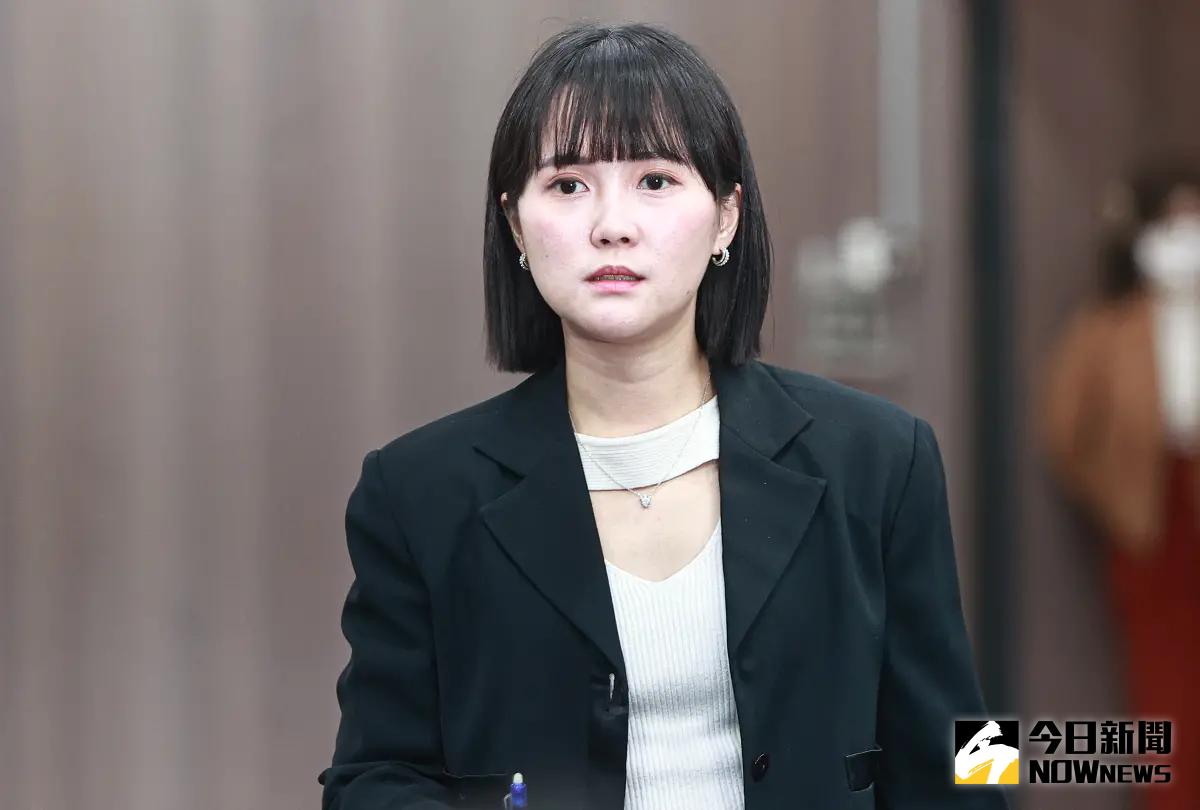 ▲台灣民眾黨發言人吳怡萱隔空回擊記者馬郁雯發文。（圖／記者葉政勳攝 , 2024.12.26）