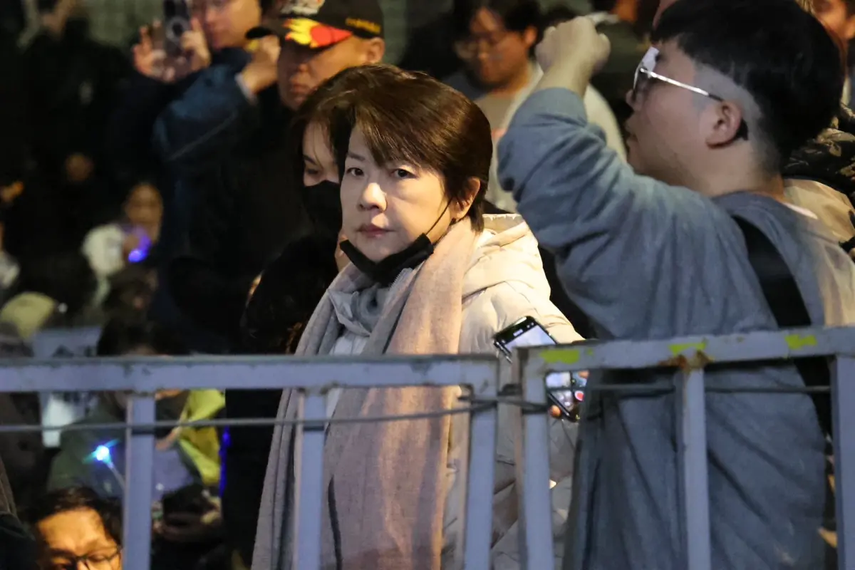 ▲黃珊珊到場聲援柯文哲。（圖／記者朱永強攝，2024.12.26）