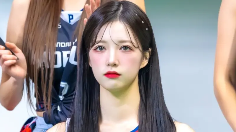 ▲李晧禎僅來台1年後，目前在韓國專心發展，昔日她上節目爆出「啦啦隊潛規則」，吐露忙內委屈心聲，「連鋪棉被都要做」，讓一旁的主持人驚呼：「好悲慘！」（圖／翻攝自李晧禎IG）