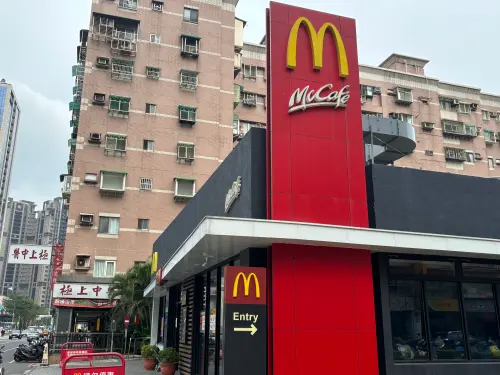 ▲麥當勞,速食,得來速,餐廳,logo。(圖/記者徐銘穗攝) ▲麥當勞,速食,得來速,餐廳,logo。(圖/記者徐銘穗攝)