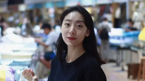 鄂靖文對於劇本挑選非常嚴格,堅持只拍攝優質戲劇,因此多年來始終不溫不火,目前1年大約僅拍攝1部戲劇作品。(圖/鄂靖文微博) ▲鄂靖文對於劇本挑選非常嚴格,堅持只拍攝優質戲劇,因此多年來始終不溫不火,目前1年大約僅拍攝1部戲劇作品。(圖/鄂靖文微博)