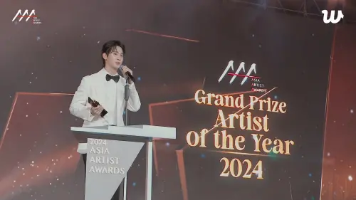 ▲金秀賢拿下年度藝人,感謝《淚之女王》幕前幕後的所有人。(圖/Weverse) ▲金秀賢拿下年度藝人,感謝《淚之女王》幕前幕後的所有人。(圖/Weverse)