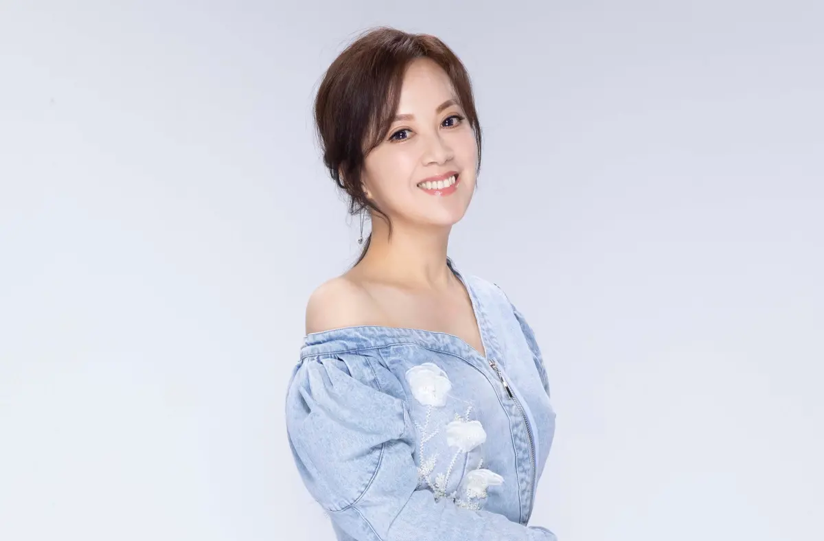 ▲喬幼日前和老公一起到泰國慶生，沒想到遇到當地80年最大水災，2人只能在半夜逃難狼狽。（圖／喬幼提供）