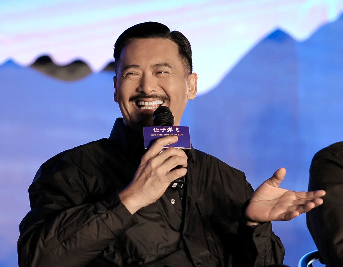 周潤發與4大天王都不接電話！劉嘉玲驚曝巨星小祕密：要先傳簡訊