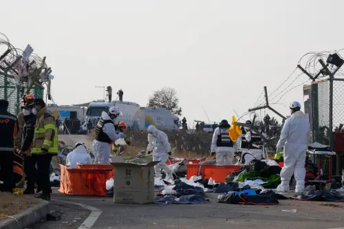 韓國飛機墜毀！多名公務員年末泰國渡假　未料返國遇死劫
