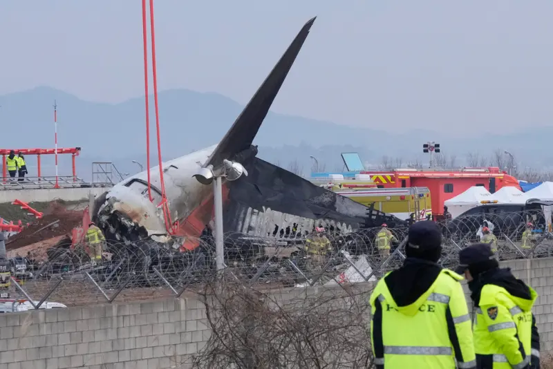 ▲韓國濟州航空7C 2216航班29日發生大規模空難，造成179人死亡，濟州航空今日公布後續賠償相關事宜。（圖／美聯社／達志影像）