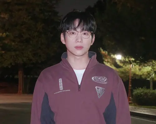 ▲Magic Strawberry Sound宣布旗下6組藝人不續約，包含10cm的權正烈（見圖）。（圖／取自權正烈 IG）