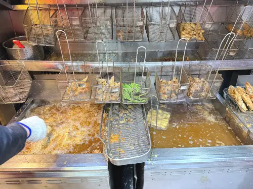 ▲台灣鹹酥雞。（圖／記者周淑萍攝）
