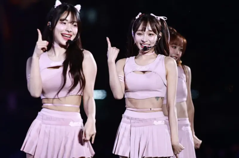 <p>▲北市跨年晚會,味全龍啦啦隊李多慧、林襄開場表演。(圖/NOWnews攝影中心)</p>