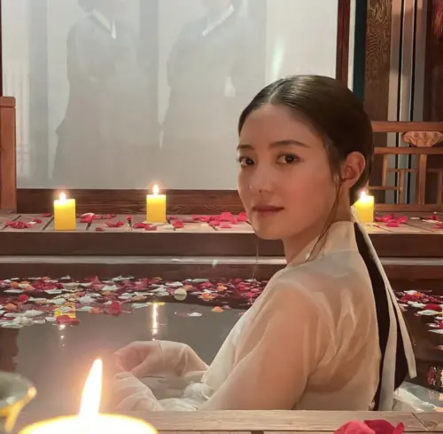 ▲李世榮飾演宜嬪「成德任」,是位以生活為重心的幹練宮女。(圖/李世榮IG) ▲李世榮飾演宜嬪「成德任」,是位以生活為重心的幹練宮女。(圖/李世榮IG)