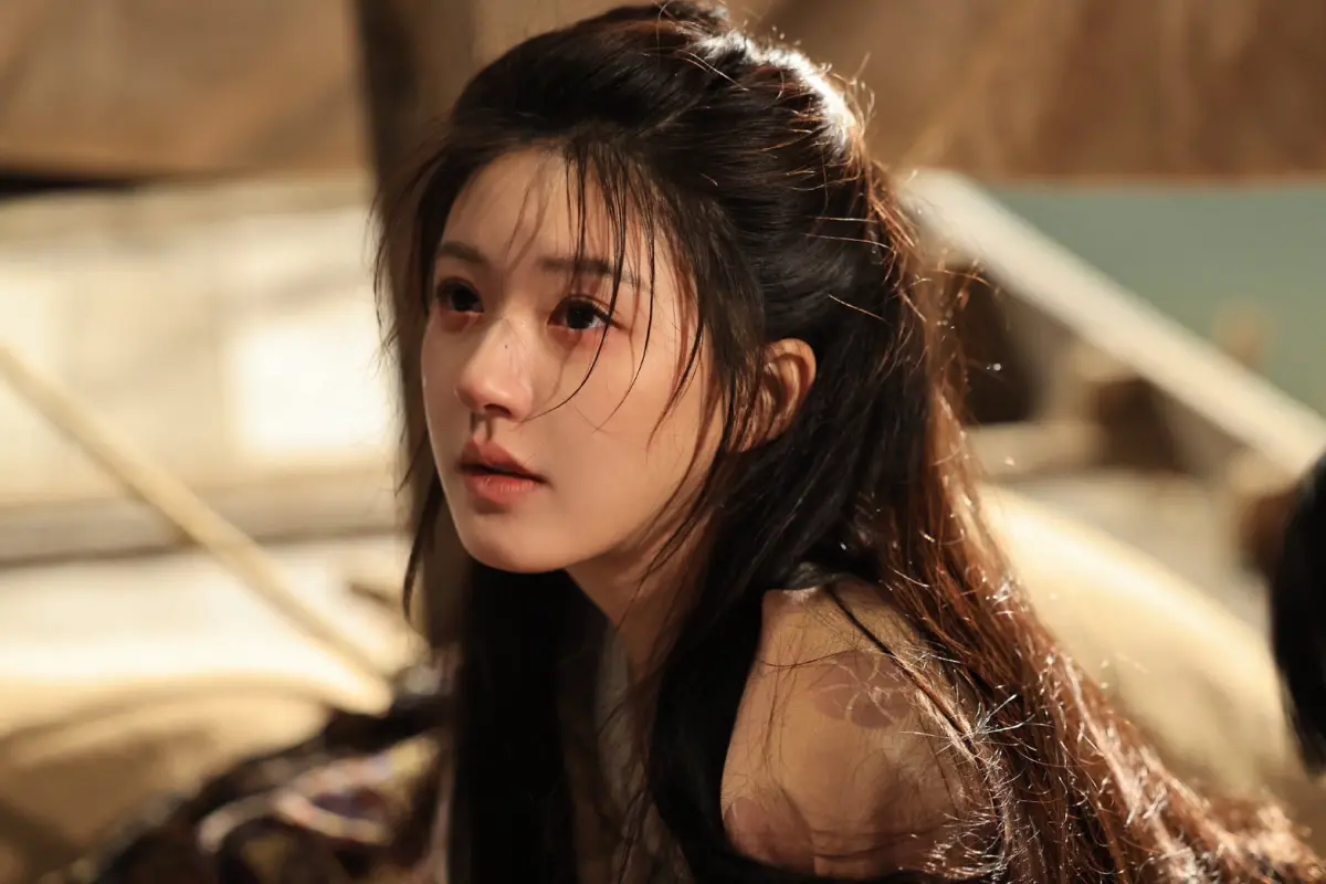 ▲知名製作人于正遭疑與趙露思前經紀人徐以若聯手霸凌，今（2）日稍早他發文怒嗆：「破事別扯上我」。（圖／趙露思微博）