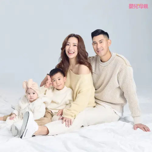 羅雯和毛加恩結婚後育有1子1女。(圖/嬰兒與母親雜誌) ▲羅雯和毛加恩結婚後育有1子1女。(圖/嬰兒與母親雜誌)