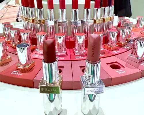 PRADA Beauty台灣快閃店!爆款唇膏、香水、開幕贈品7大亮點一覽 ▲PRADA Beauty美妝旗艦快閃店就在台灣。(圖/記者蕭涵云攝)