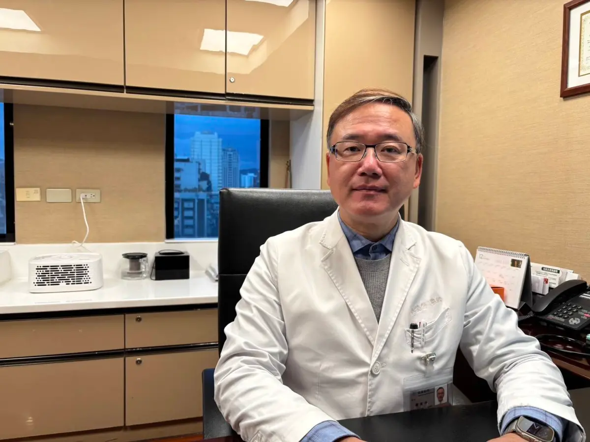 ▲榮新診所副院長潘俊伸提醒家長注意氣喘七大徵兆，可在就醫時提供給醫師參考。（圖／榮新診所）