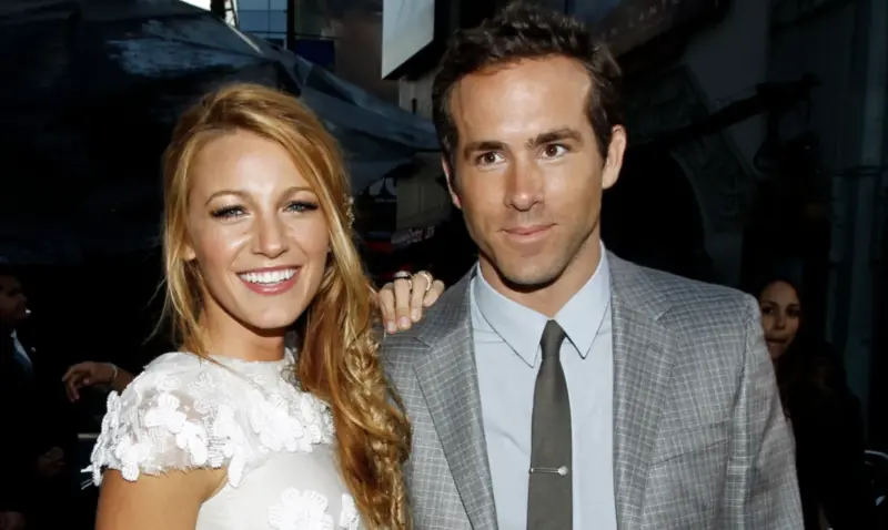 ▲布蕾克萊佛莉（左）與萊恩雷諾斯不出席今年的金球獎頒獎典禮，雖然兩人目前因為對和布蕾克合作《到我們為止》的賈斯汀貝爾多尼提出性騷擾控訴，正在話題熱頭上，他們卻被稱早在此事之前已決定不去今年的金球獎典禮。（圖／美聯社／達志影像）