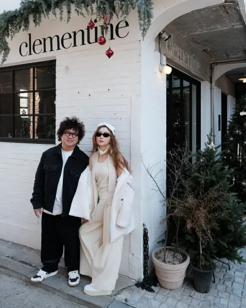 ▲依依、納豆（圖／取自依依 IG）