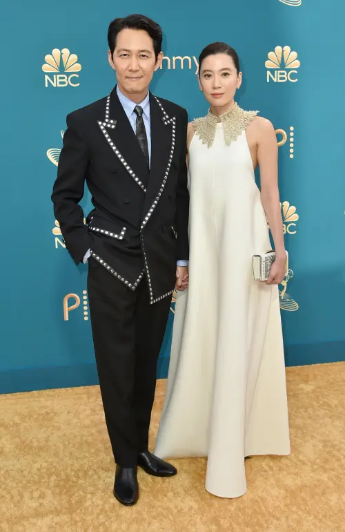 ▲林世玲（右）跟李政宰是2015年的元旦情侶，2人最近約會再被拍到，女方的千億身價再受到關注。（圖／AP美聯社）